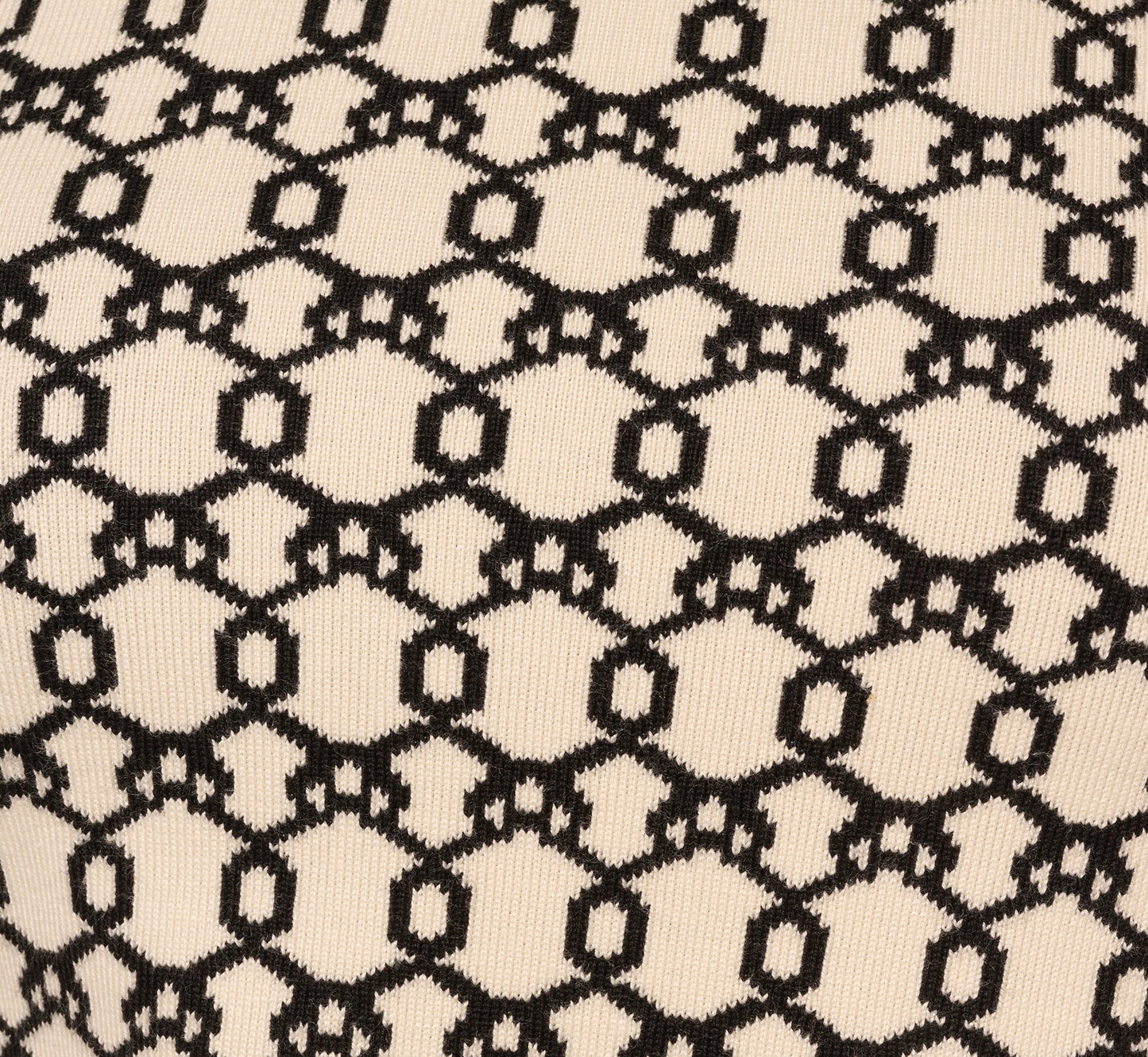 Short Sleeve Chain Patterned Knit Top In Cream Black Double Chain Link