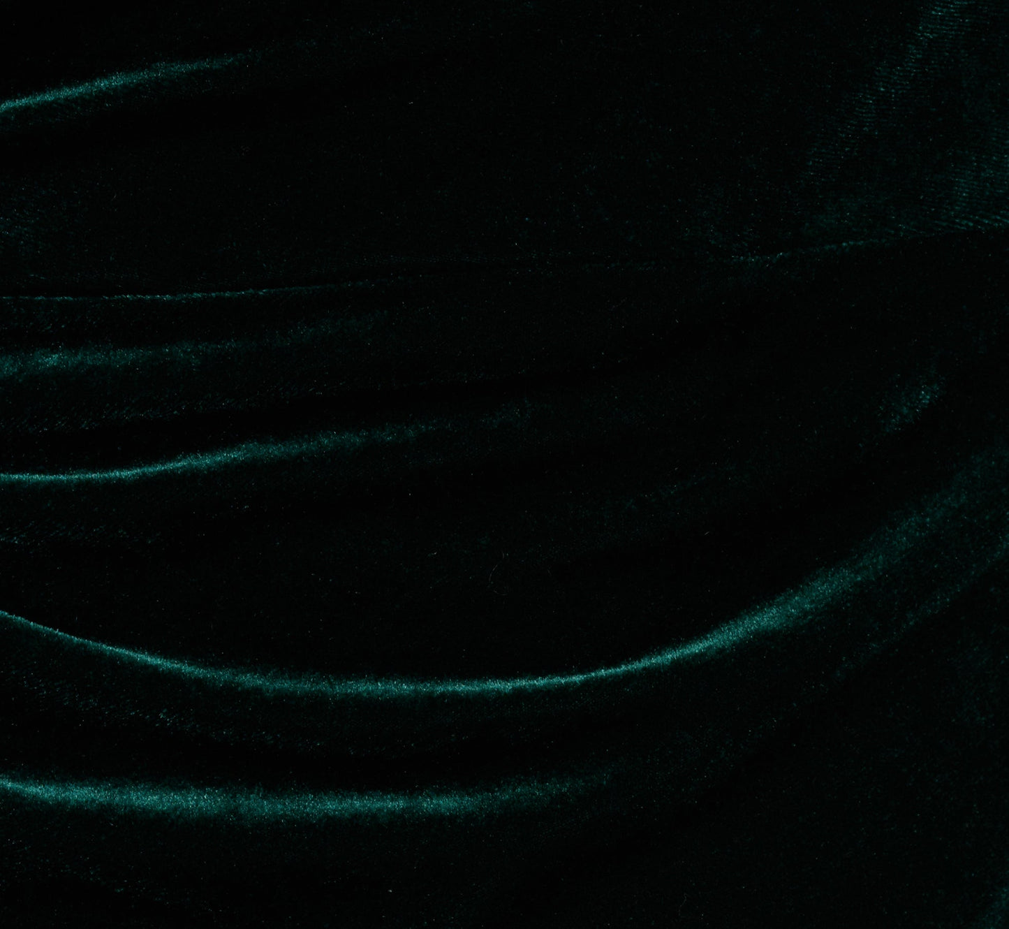 One Shoulder Draped Velvet Gown With Chain Accent In Emerald