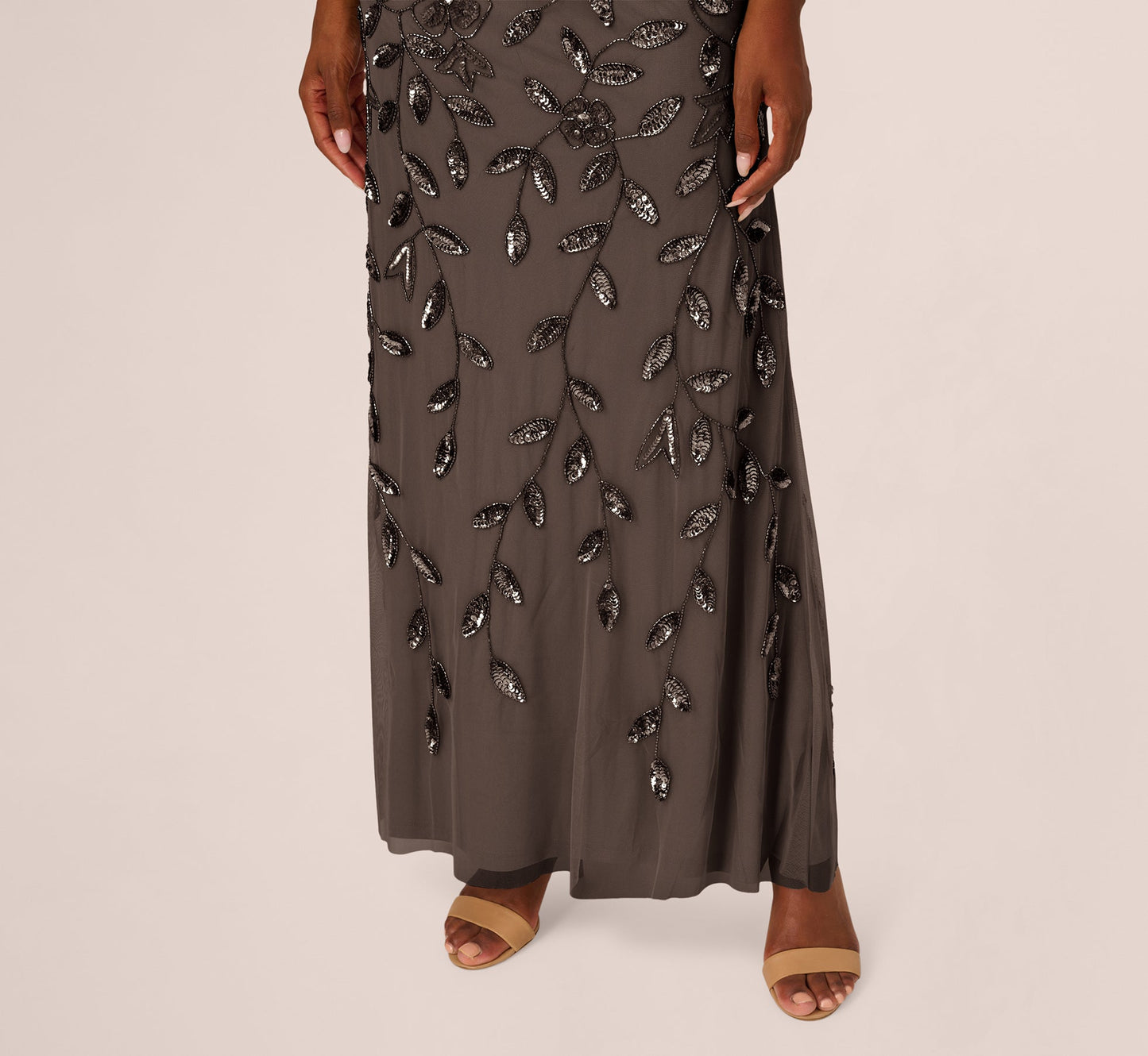 Blouson Short Sleeve Beaded Long Dress In Lead