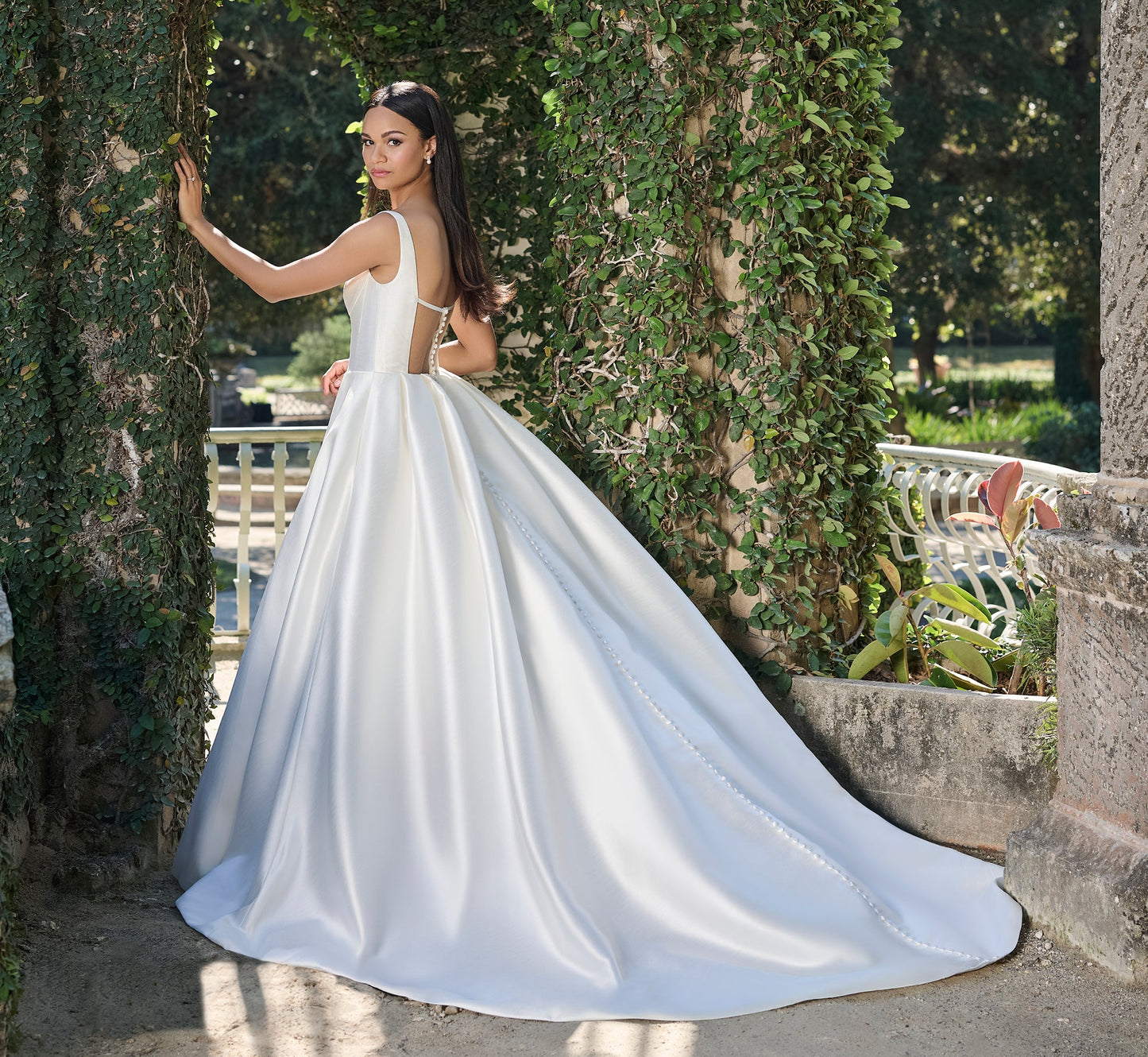 Luxe Mikado Ballgown in Ivory