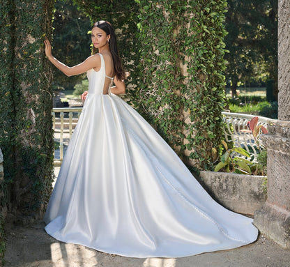 Luxe Mikado Ballgown in Ivory