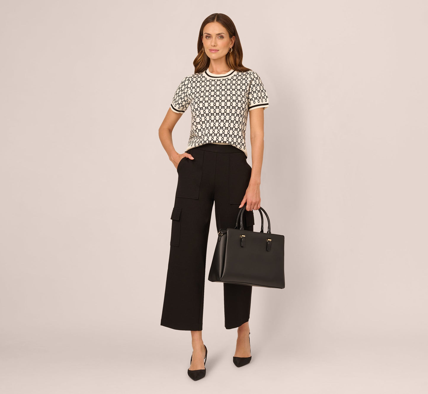 Short Sleeve Chain Patterned Knit Top In Cream Black Double Chain Link