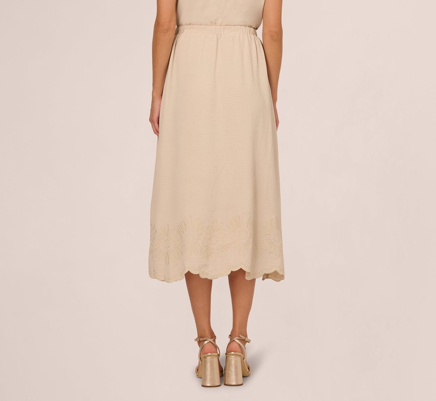 Embroidery Scalloped Hem Midi Skirt In Bamboo Wood