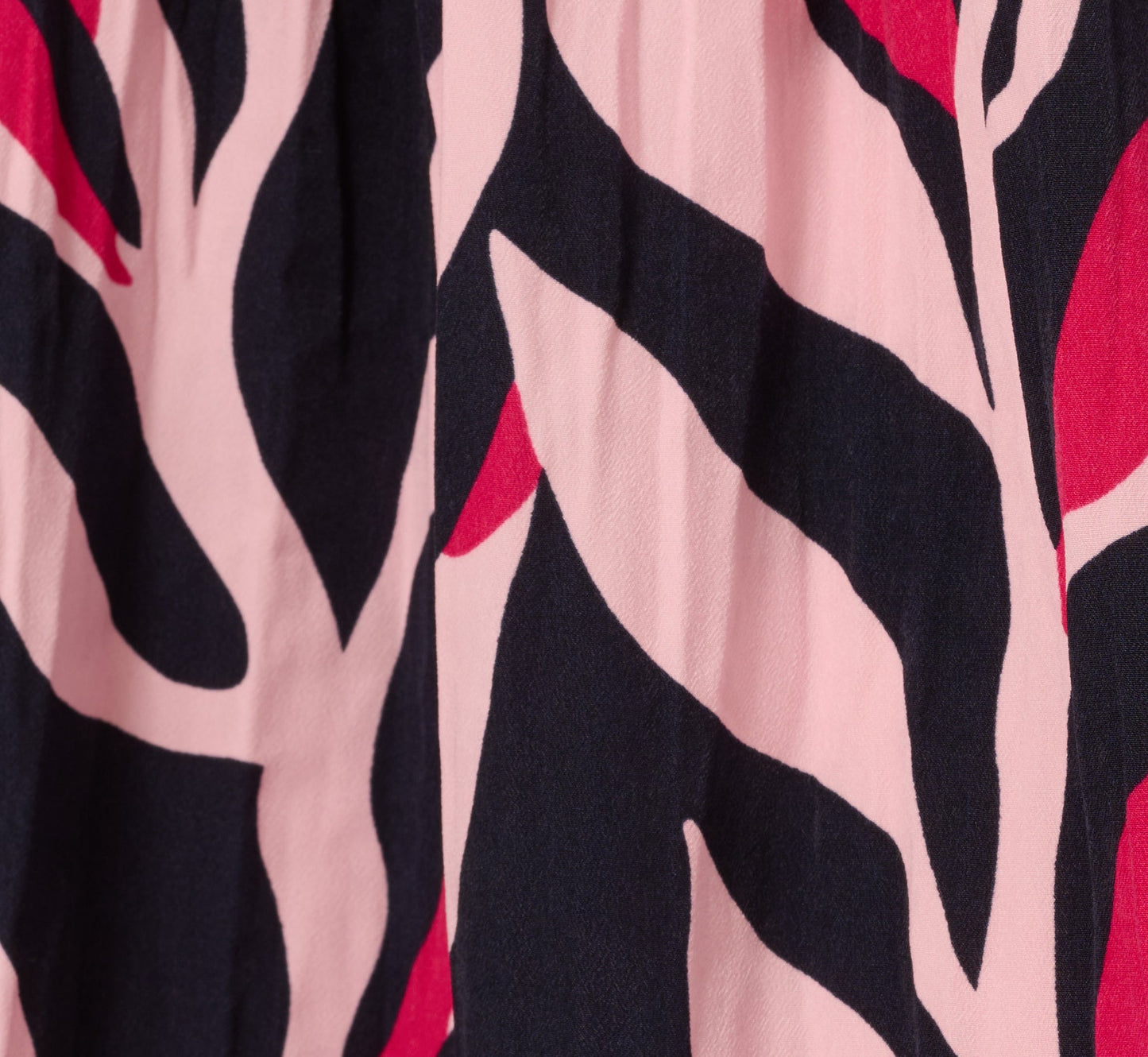 Leaf Print A Line Midi Skirt In Navy Leaf Vine