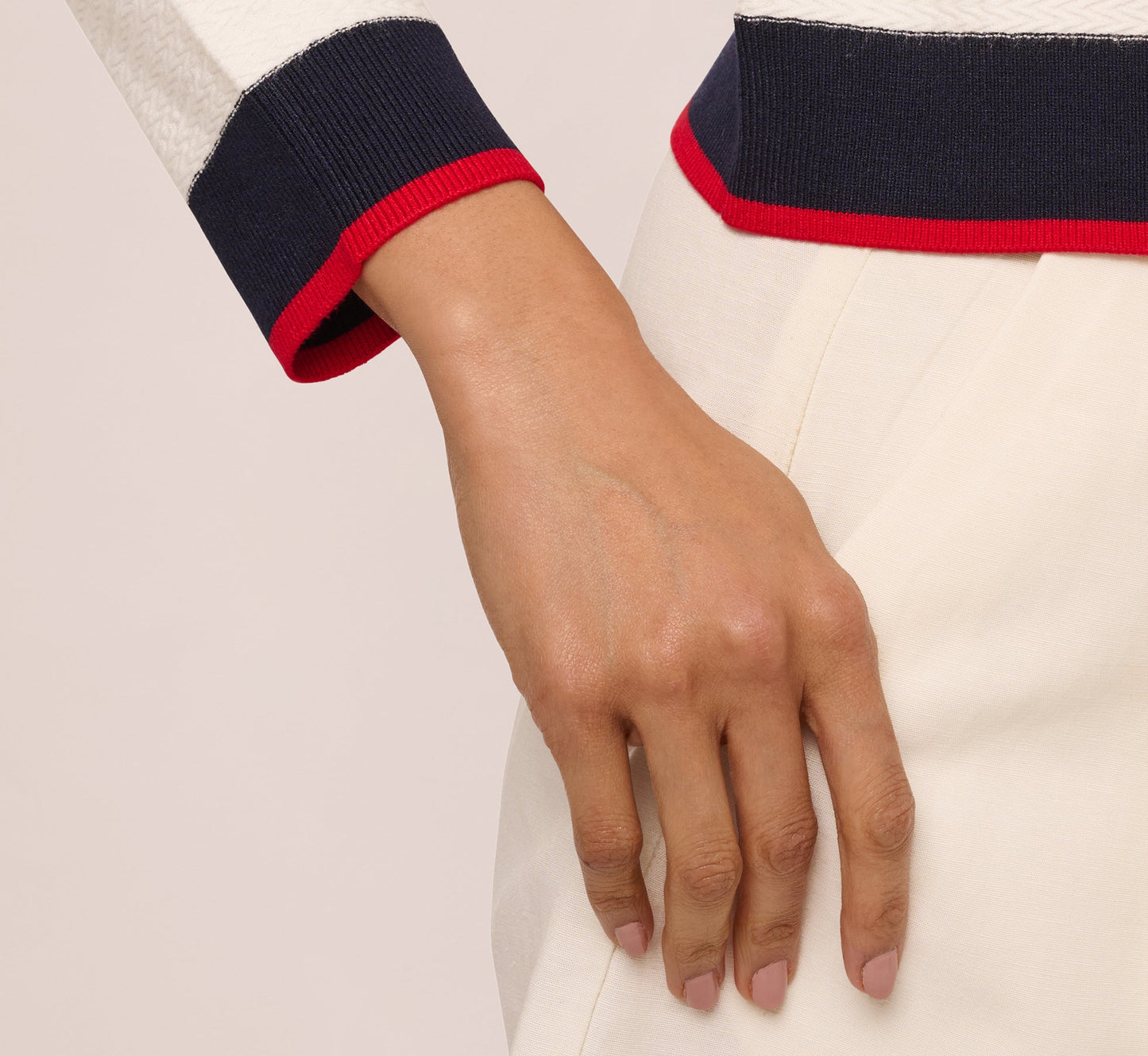 Long Sleeve Contrast Tipped Bow Sweater In Ivory Navy Red