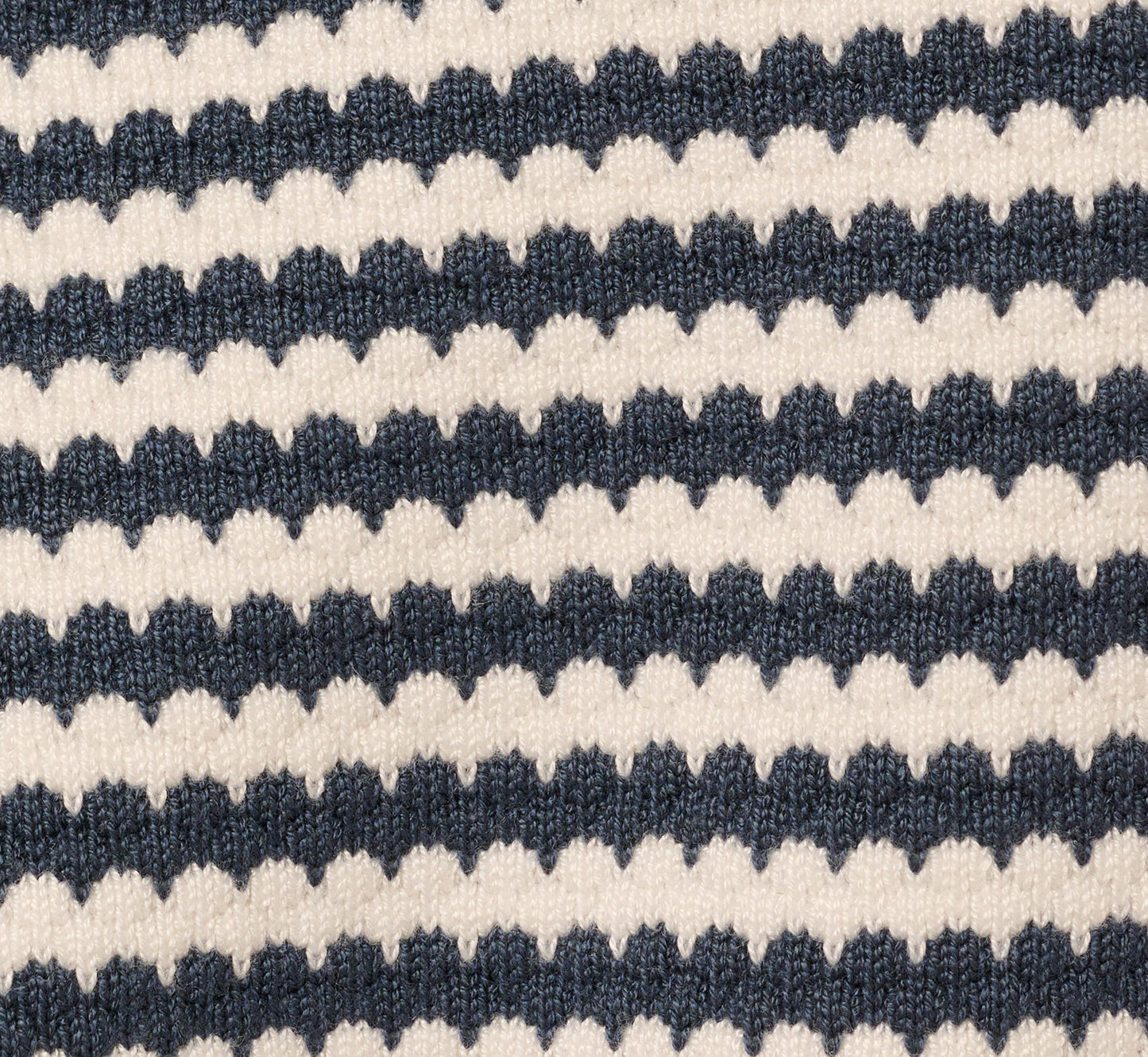 Short Sleeve Scalloped Stripe Pullover Sweater In Ivory Slate Blue