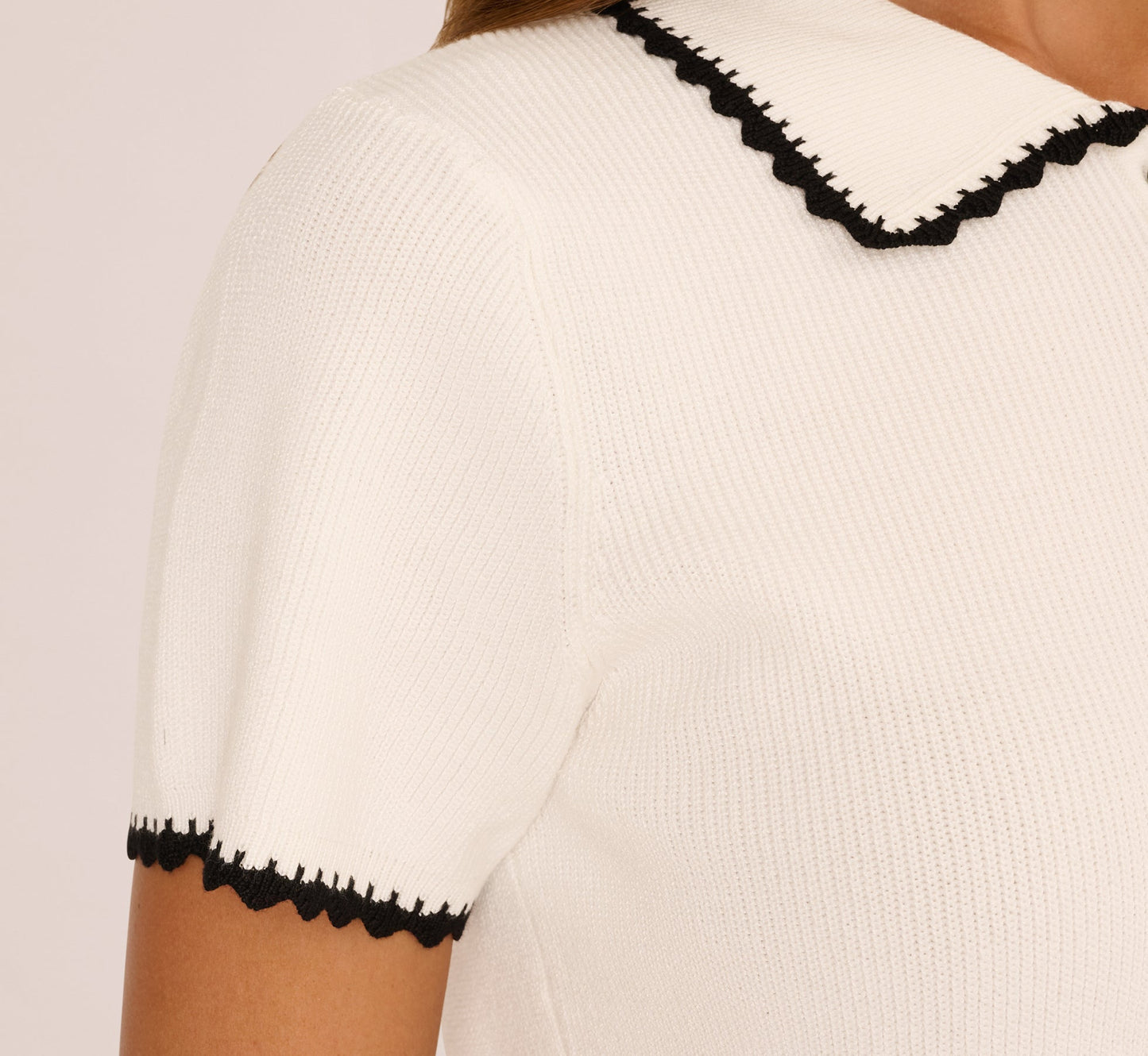 Short Sleeve Scalloped Trim Polo Sweater In Cream Black