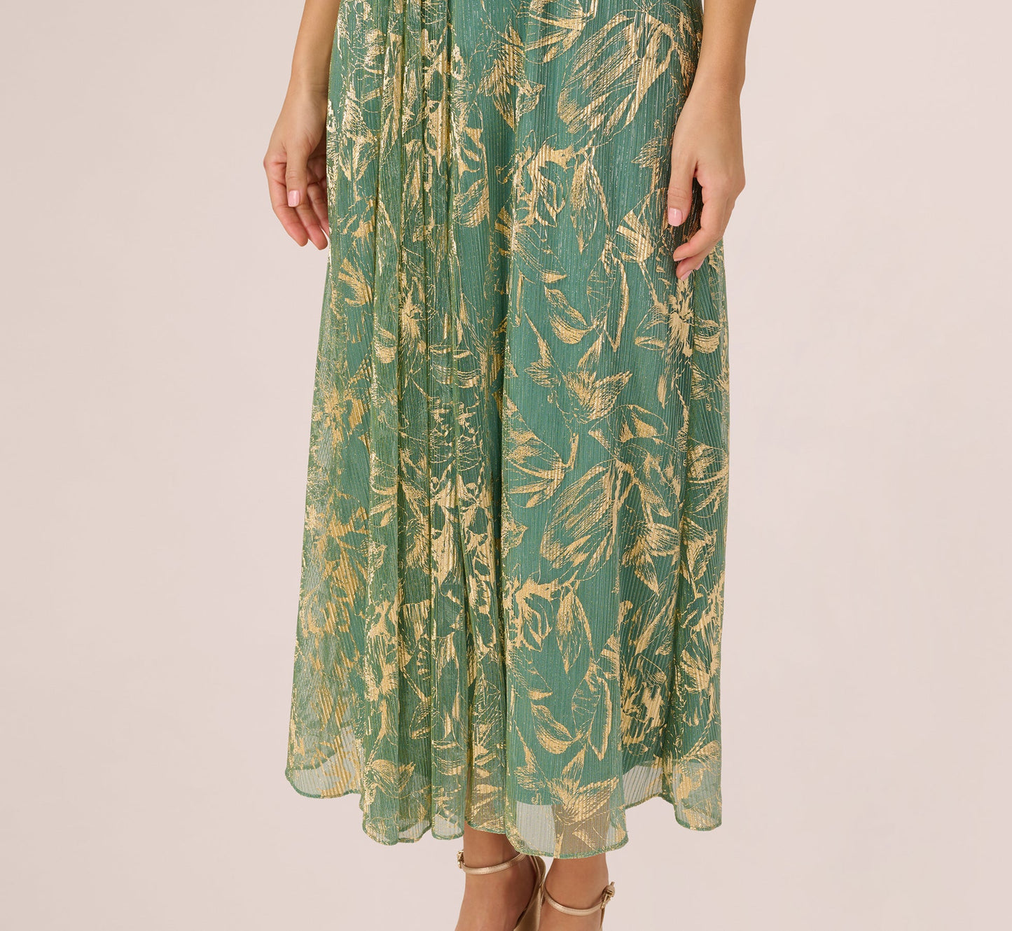 Sleeveless Metallic Crinkle Midi Dress In Sage Gold